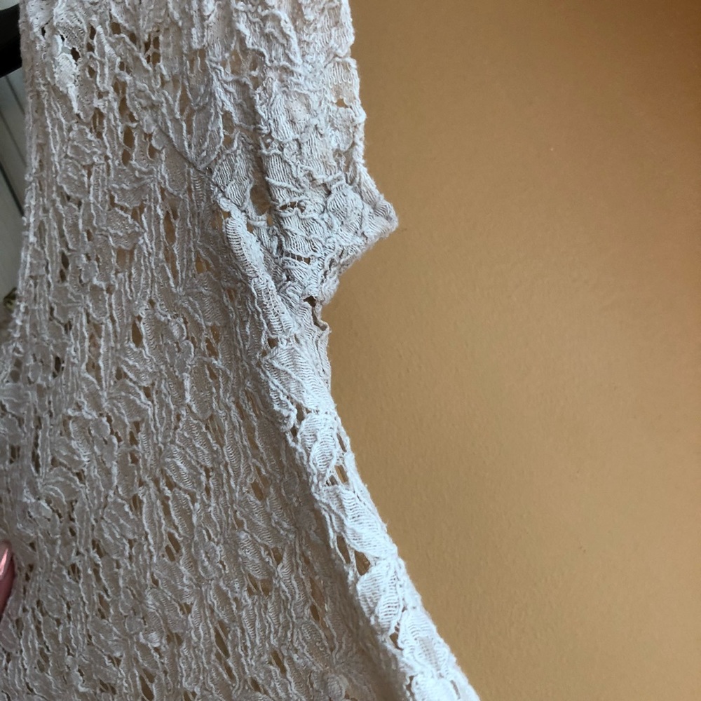 LACE TOP - Picture 6 of 6